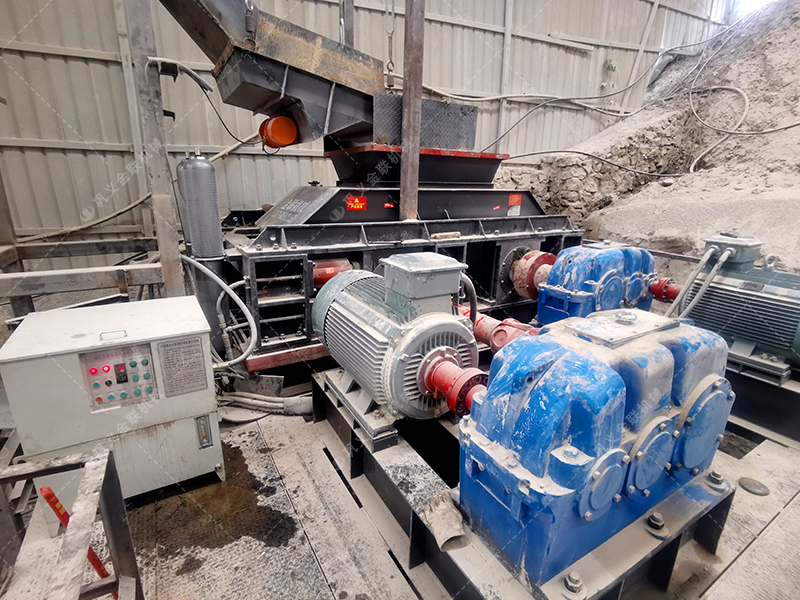 建筑用砂配置的液壓對輥制砂機(jī)多少錢一臺？