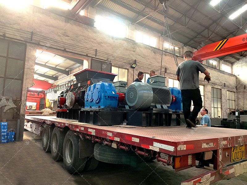 2PG1208型液壓直聯(lián)對輥破碎機設(shè)備發(fā)貨圖片